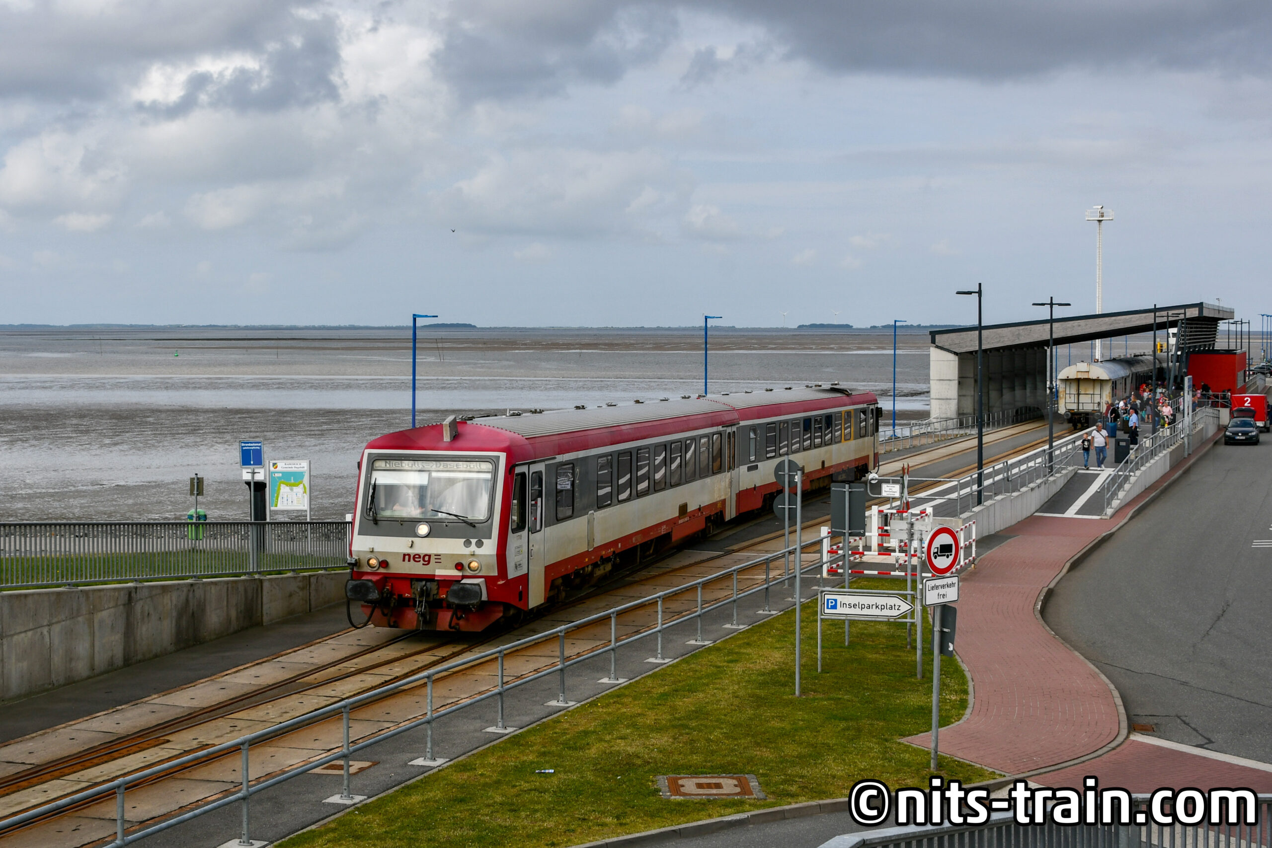 #NITSblog: 海を横目に迂回と運休